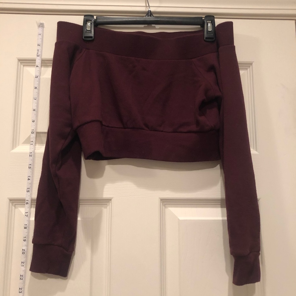 Forever21 off the shoulder sweater size small